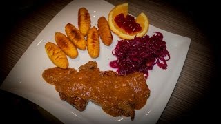 Hirschsteak mit Apfelrotkraut Preiselbeer und Kroketten superlecker [upl. by Sapphire]