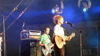 Selah Sue  Raggamuffin  Live At Lokerse Feesten 01082011 [upl. by Nyraa846]