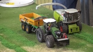 RC Siku Tractors at work Traktoren Landwirtschaft ♦ Erlebniswelt Modellbau Kassel 2016 [upl. by Aelahc534]