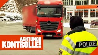 Kein Reifenprofil mehr Polizei verbietet LKWFahrer die Weiterfahrt  Achtung Kontrolle [upl. by Assillim]