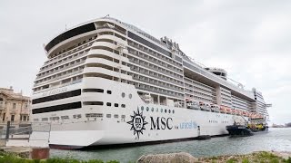 Kreuzfahrtschiff MSC Fantasia Einlaufen in Genua nach 12 Tage Kreuzfahrt [upl. by Meunier]