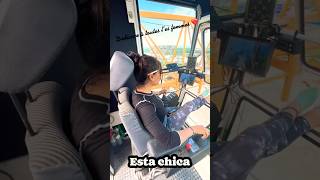 Esta mujer hace el trabajo mas PELIGROSO del mundo 👏 [upl. by Chow]