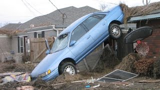 Aug 28 2005 When Hurricane Katrina broke the levees [upl. by Anrak]