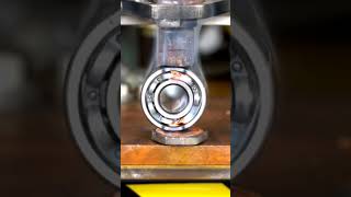 Hydraulic vs ball bearings [upl. by Annael]