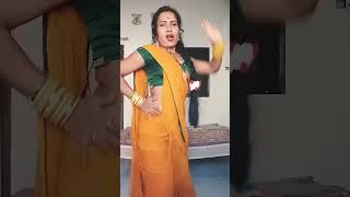 Gori Tori patari kamariya dance short video [upl. by Eillom827]