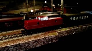 Märklin 36082 V80 mit stromführenden schaltbaren Kupplungen [upl. by Natalina811]