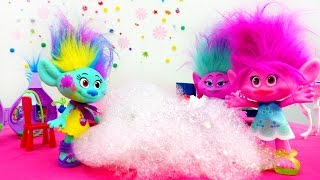 Trolls toys for kids Fun kids games [upl. by Curtice]