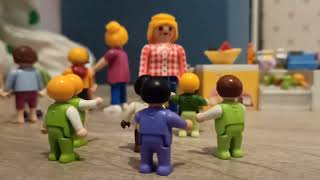 Playmobil po polsku Wycieczka przedszkolna chłopców do stadniny koni 🎒🐿️🌲Playmobil TV playmobil [upl. by Sauder]