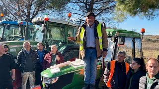 Protestano gli agricoltori del Vastese «Siamo strozzati da tasse e gasolio alle stelle» [upl. by Earvin]