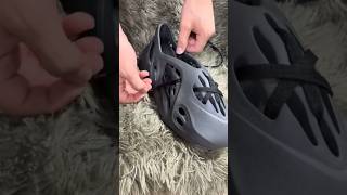 How to lace Yeezy Foam Runners 🤩❗️ [upl. by Carolus]