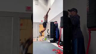 CRAZY Vertical Leap by a 5 FOOT 9 INCH Bodybuilder 🤯 [upl. by Annoed]