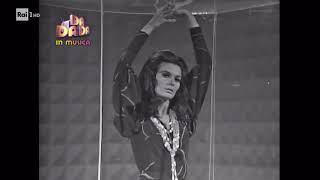 Florinda Bolkan a Stasera Gianni Morandi 1969 SCENOGRAFIE [upl. by Jasmine]