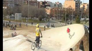 Badalona estrena el skatepark más grande de España [upl. by Htrap758]