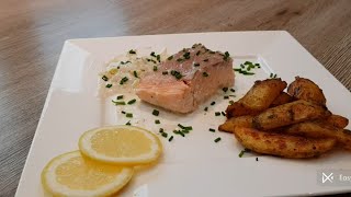 Zalm in de roomsaus met aardappelen وجبة سريعة بالسلمون والبطاطس [upl. by Ydnamron]