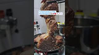 Cocinando La Carne Argentina En Parrigas [upl. by Chaddy]