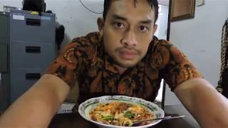 Indonesia Brebes Street Food  Makan Mie Nyemek Kepedasan MarahMarah888Seri I [upl. by Buck]