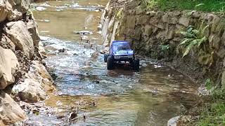 Axial Scx6 river fun Proline Cliffhanger body [upl. by Ahsemit]