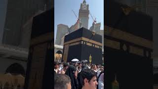 Mai kabe ko dekhunga 😭 makkah umraha islamicholycities madina beautiful makkahmadina shorts [upl. by Suolhcin]