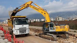 Hyundai Excvator 290 LC 7A Truck Loading Fort Driver Front View Operator Top View [upl. by Wagner824]