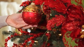 How to Decorate Your Christmas Tree video [upl. by Alicia628]