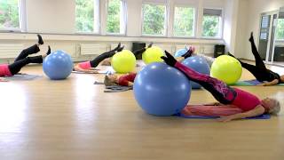 Pilates mit dem Gymnastikball Teil 3 [upl. by Demetre209]