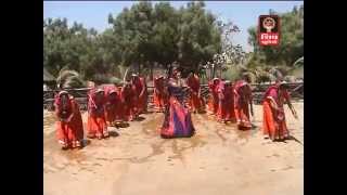 Aapna Malak Ma Momai Maat Chhe Hemant Chauhan  Momai Maa Na Garba [upl. by Filmore292]