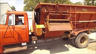 1972 International Loadstar 1600 feed truck for sale  noreserve auction September 6 2017 [upl. by Enylhsa]