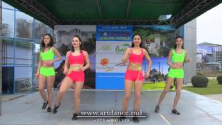 Dansuri pentru Slabit Chisinau Zumba Chisinau [upl. by Aicad]