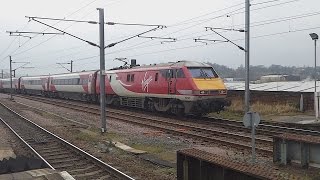 Wakefield Westgate Railway Station 1032016 [upl. by Nwahsid]