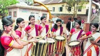 Incredible Chenda Melam Beats  What A Powerful Performance From This Team [upl. by Bink799]