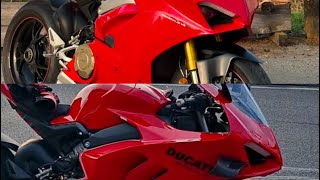 Panigale V4 S 2019 a confronto con la Mia precedente Panigale V4 2022 Qual’e’ la migliore [upl. by Yelreveb]