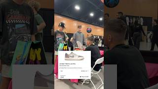 Buying Jordan 1 Low OG Atmosphere at Sneakercon Phoenix sneakercon buying reselling sneakers [upl. by Gathers998]