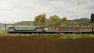 E652073 Hornby con Treno diretto cadenzato anni 90 [upl. by Rohpotsirhc]