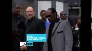 Snoop DoggWarren GDrDre and Daz Arrive To Nate Doggs Funeral [upl. by Adelaida209]