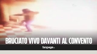 Video choc uomo bruciato vivo sotto ai portici quotHanno usato un secchio per le olivequot [upl. by Aiek598]