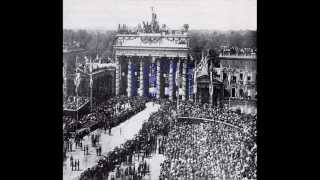 Das Brandenburger Tor im Wandel der Zeit [upl. by Alyosha]