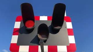 Sleaford North Level Crossing Lincolnshire Thursday 11042019 [upl. by Randy]