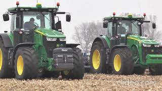 John Deere 8320 R AutoPowr and 7310 R tractor teamwork on corn stubble in Germany [upl. by Godliman]