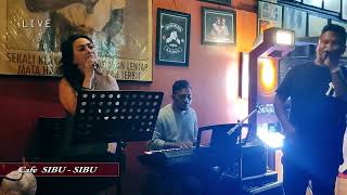 TAPISAH 2  COVER LIVE ELKE amp PIETER [upl. by Sitoiyanap]