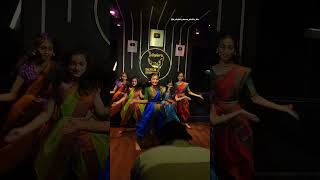 Gulabi Sadi  Remix  Sanju Rathod  GSpark  Prajakta marathiqueendstylersdancestudio [upl. by Gebler569]