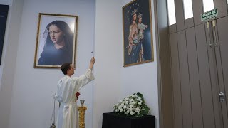 Bendición del cuadro de María Auxiliadora en el Tanatorio SE 30 [upl. by Niffirg]