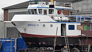 FEDDERWARDERSIEL Inselfähre WEGA II docked island ferry Diedrich Werft Oldersum DHOG2 IMO 8892411 [upl. by Oiramd]