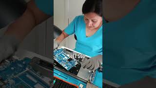 cambio de tarjeta Madre en laptop lenovo by ElectroBio [upl. by Eitsrik]