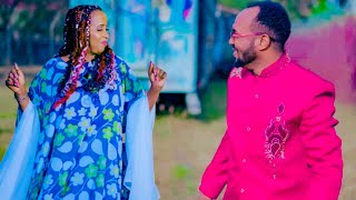 Abdirisaq Anshax Ft Hodan Abdirahman 2022 Sadexeeye New Song Official Video [upl. by Karame185]