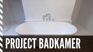 Project badkamer  Epoxy gietvloer naadloze afwerking douche en vrijstaand bad op parket van eik [upl. by Kruger932]