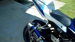 2004 Gixxer 1000 Top Speed shorty exhaust change from Yanashiki [upl. by Favien368]