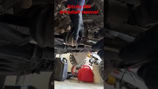 Yamaha grizzly front driveshaft removal the easy way [upl. by Nuhsed]