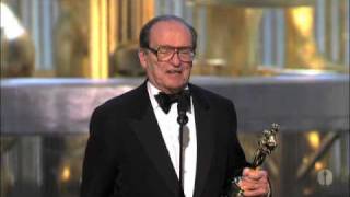 Sidney Lumets Honorary Award 2005 Oscars [upl. by Haleemaj932]