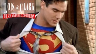 Lois amp Clark  CLARK changes into SUPERMAN [upl. by Pagas]