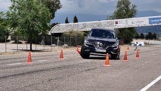 Renault Koleos 2017  Maniobra de esquiva moose test y eslalon  km77com [upl. by Asin]